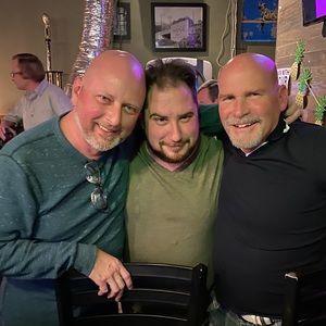 Meet your Posher, Ray